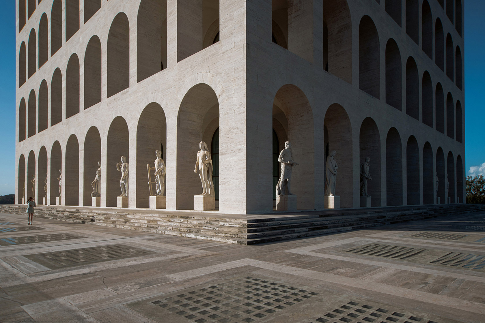 Modernism and Interwar Architecture